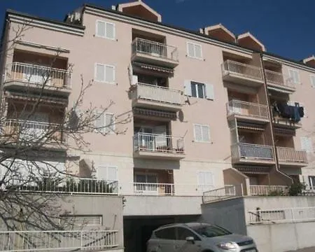 Entire Place In Apartament *